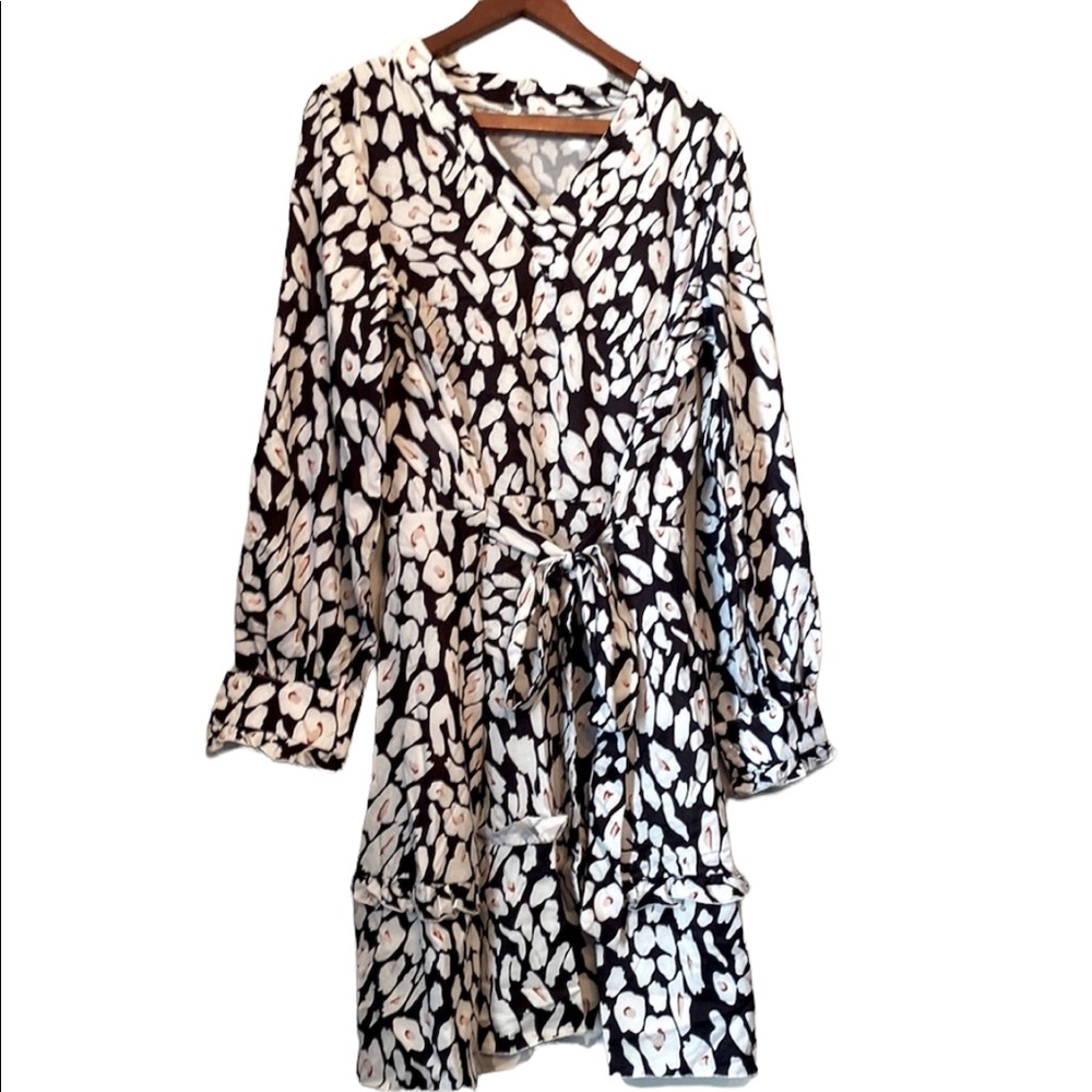 Black  and White Long Sleeved Floral Dress